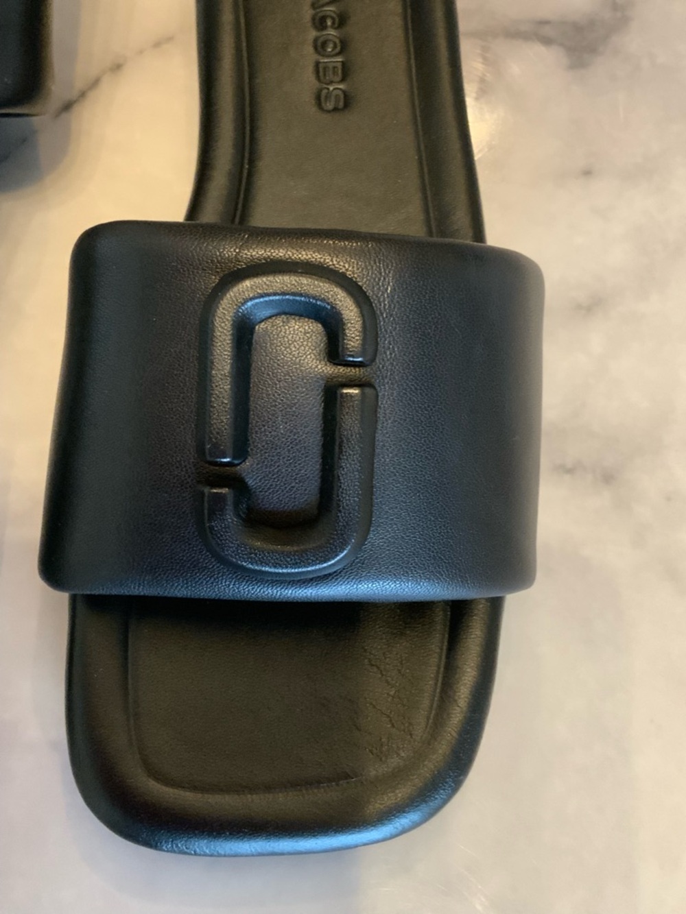 Marc Jacobs Black leather Slide Sandals with Signature Logo - Picture 5 of 7